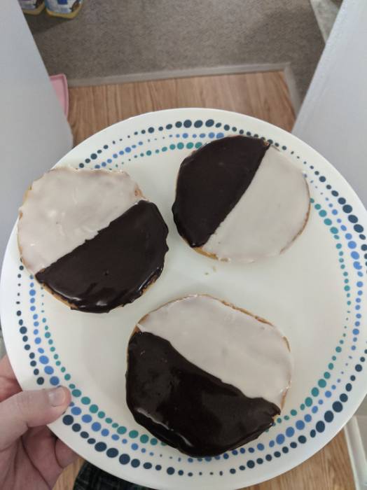 blackwhitecookie.jpg blackwhitecookie.jpg