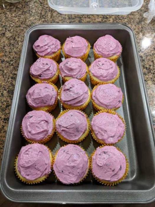 lemonblueberrycupcakes.jpg lemonblueberrycupcakes.jpg