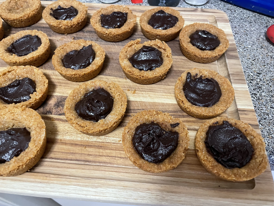 pretzelshortbread.png pretzelshortbread.png